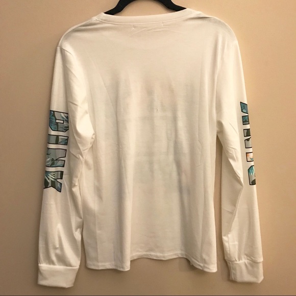 Victoria’s Secret PINK Tropical Long Sleeve Shirt - Picture 2 of 3